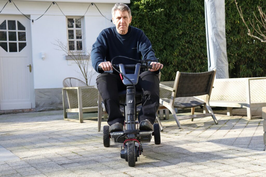 Senior woman receiving caregiver support while aging in place in Indiana